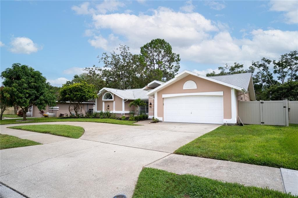 1583 MCAULIFFE LANE PALM HARBOR, FL 34683