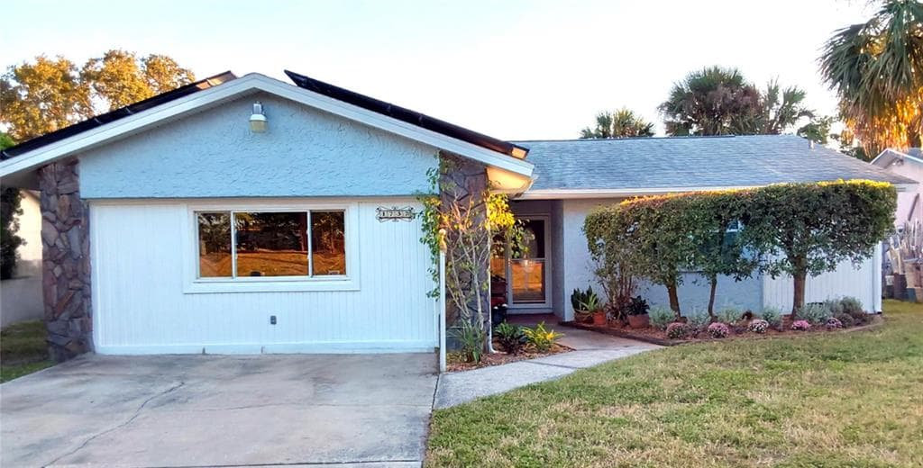 1737 SOLON AVENUE DUNEDIN, FL 34698
