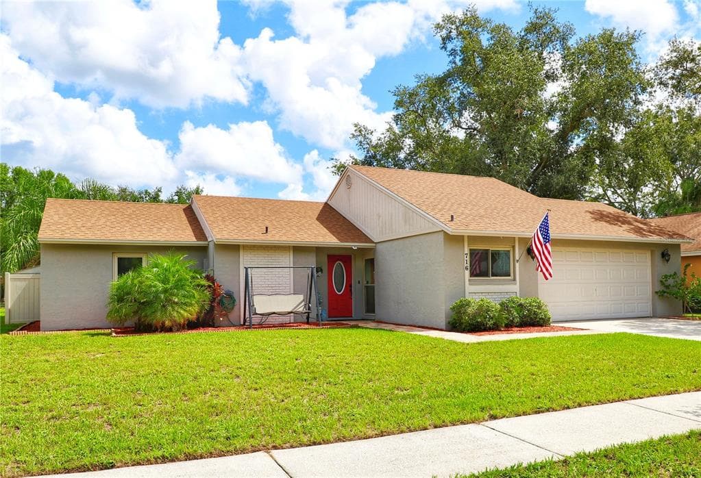 716 CHILT DRIVE BRANDON, FL 33510