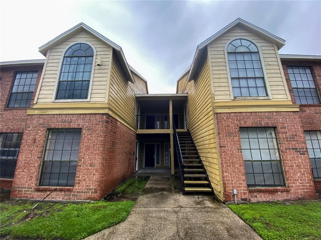 8625 FANCY FINCH DRIVE UNIT 102 TAMPA, FL 33614