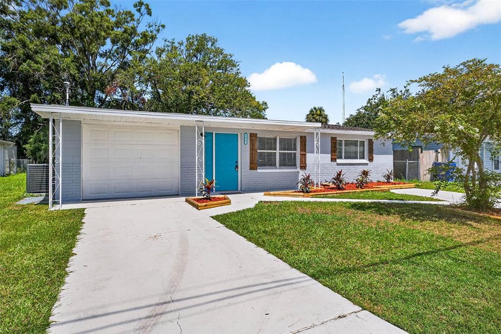 9217 PEGASUS AVENUE PORT RICHEY, FL 34668