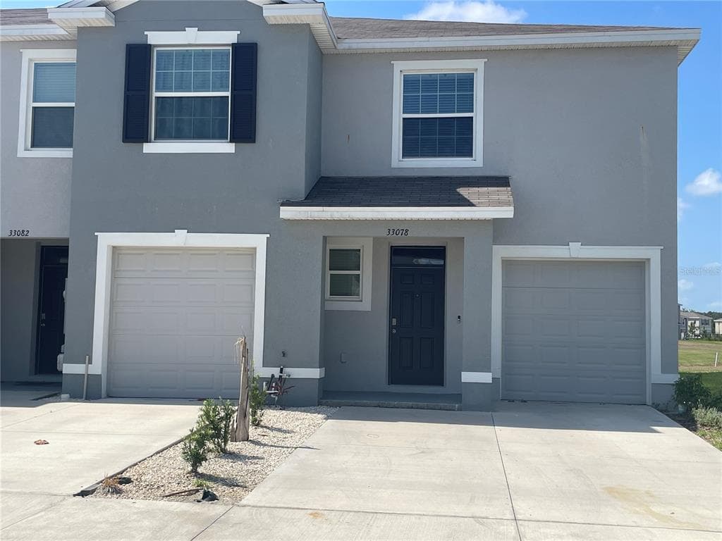 33078 MAJOR OAK DR WESLEY CHAPEL, FL 33545