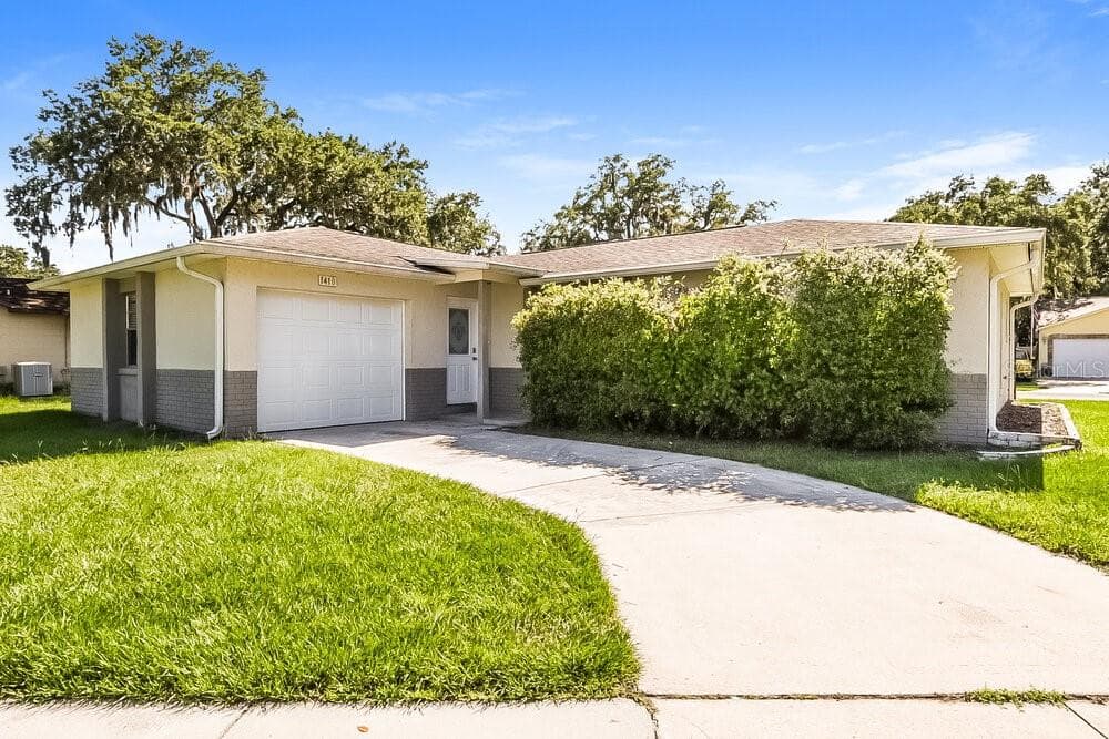 1410 ORCHID LANE KISSIMMEE, FL 34744