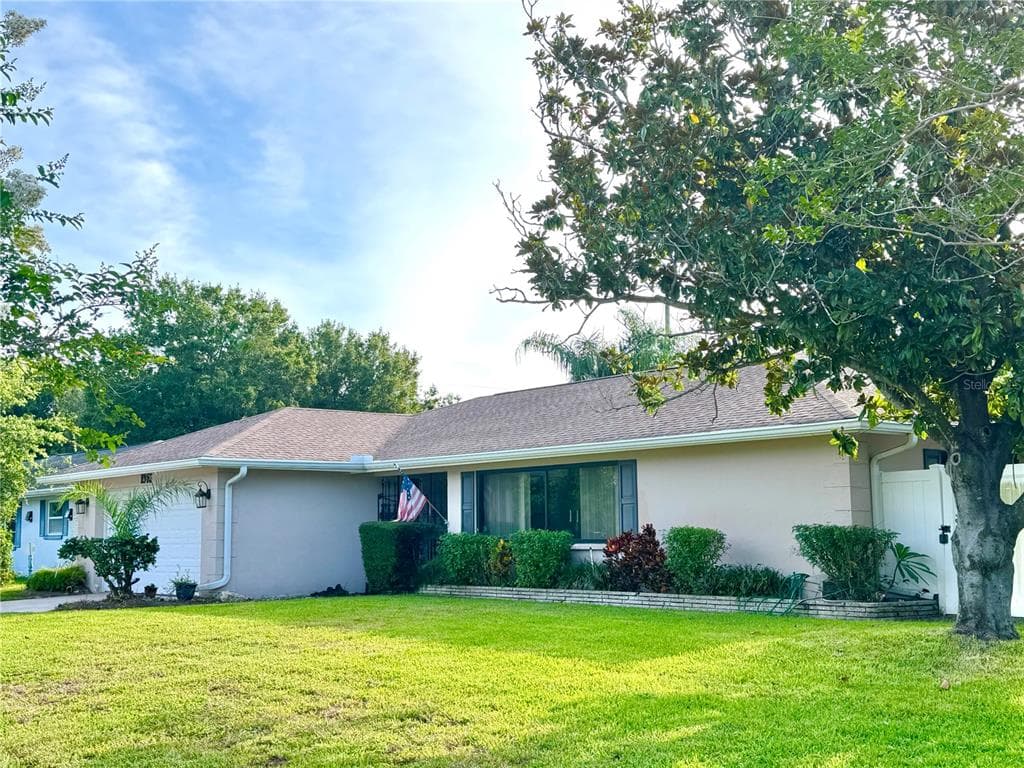1975 SKY DRIVE CLEARWATER, FL 33755