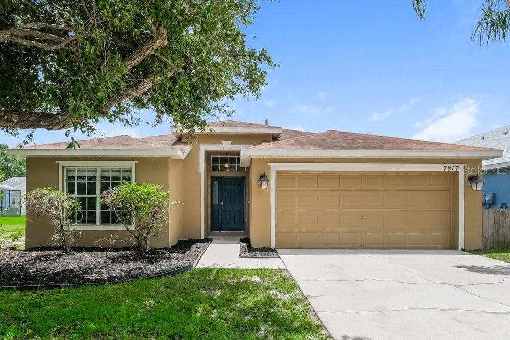 7817 MONARCH GARDEN CIRCLE APOLLO BEACH, FL 33572