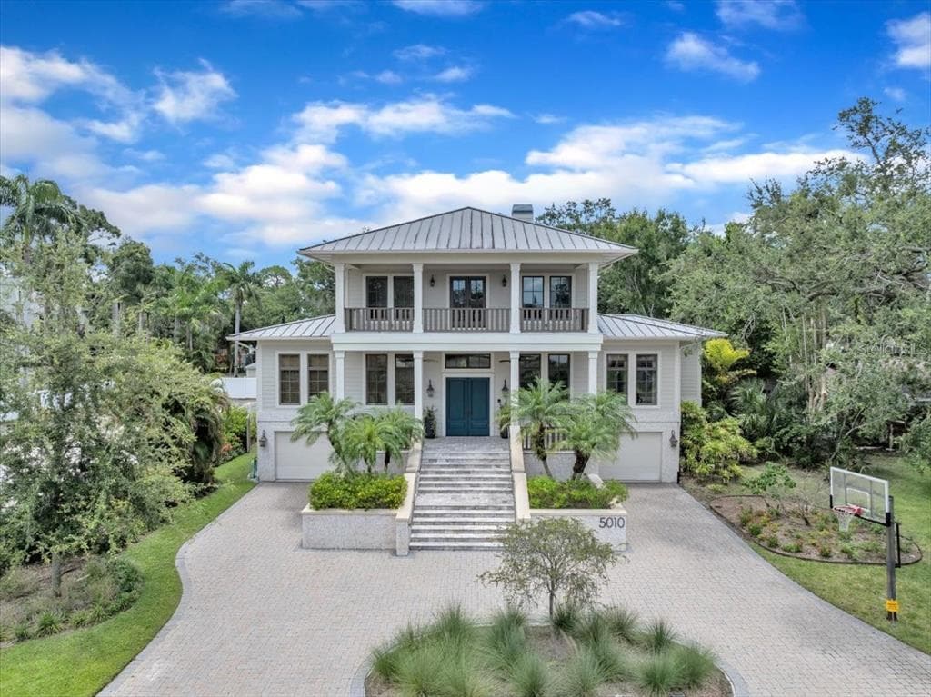 5010 W DICKENS AVENUE TAMPA, FL 33629