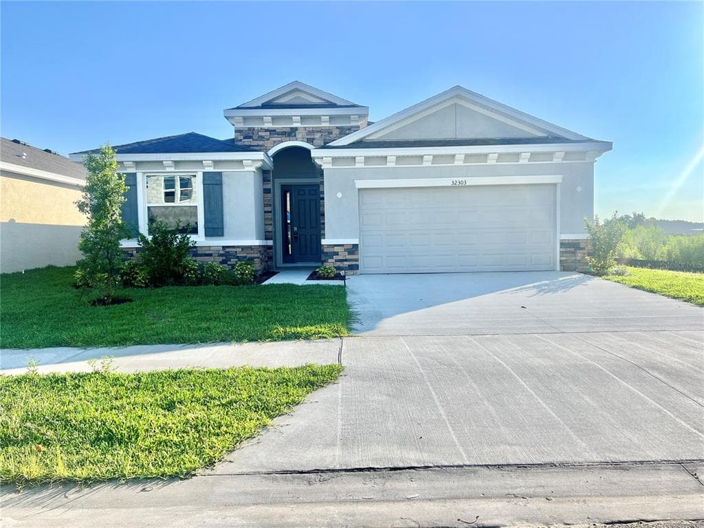 32303 ROSEPINE BOULEVARD WESLEY CHAPEL, FL 33543