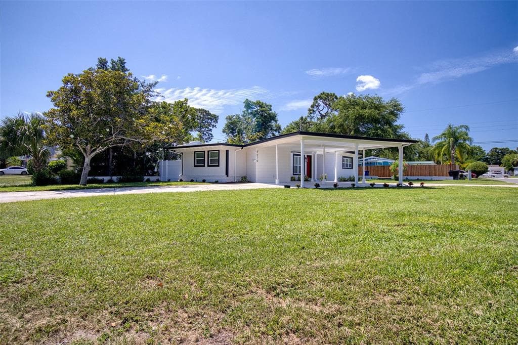 5670 10TH AVENUE N ST PETERSBURG, FL 33710