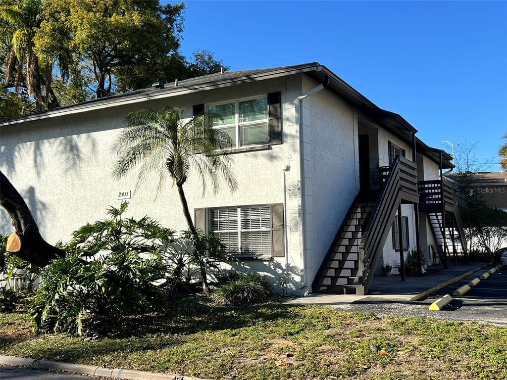 2411 W STROUD AVENUE UNIT 3 TAMPA, FL 33629