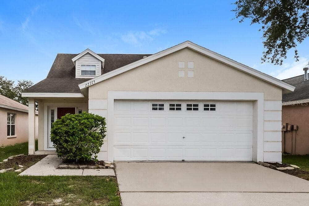 22715 SAINT THOMAS CIRCLE LUTZ, FL 33549