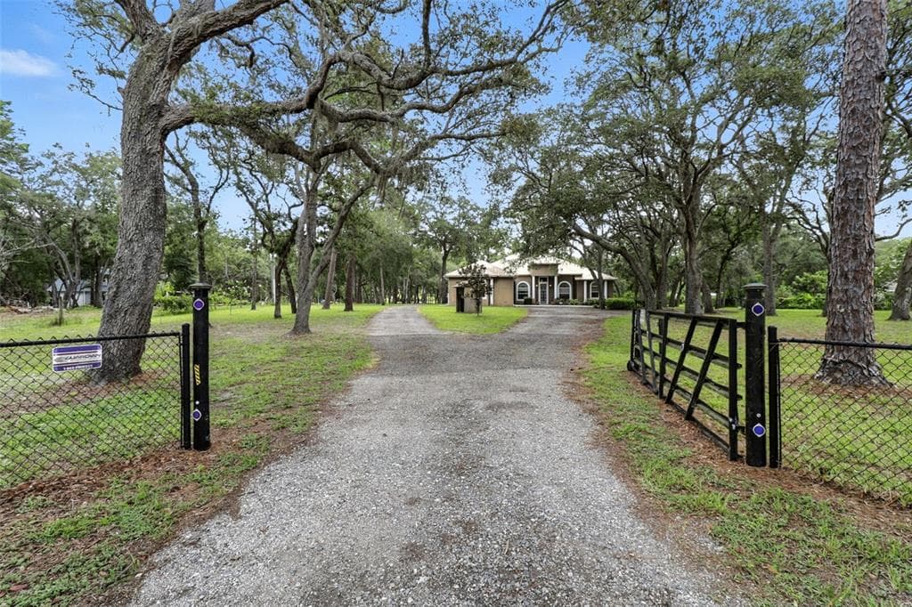 15540 RENEE LANE