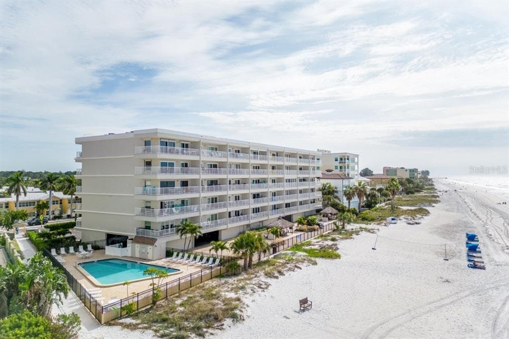 19418 GULF BOULEVARD UNIT 207 INDIAN SHORES, FL 33785