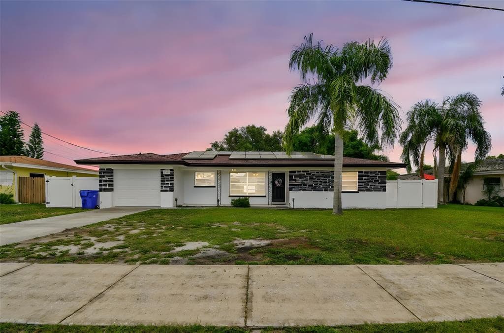 1561 BASS BOULEVARD DUNEDIN, FL 34698