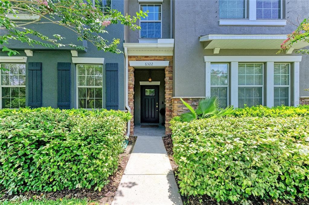 6322 LANTERN VIEW PLACE APOLLO BEACH, FL 33572