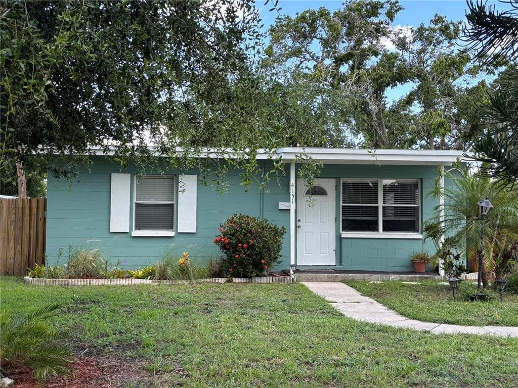 4151 NEPTUNE DRIVE SE ST PETERSBURG, FL 33705