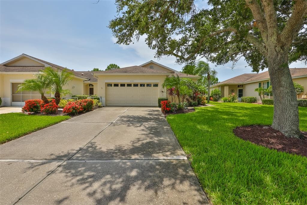 2201 NANTUCKET DRIVE UNIT 46 SUN CITY CENTER, FL 33573