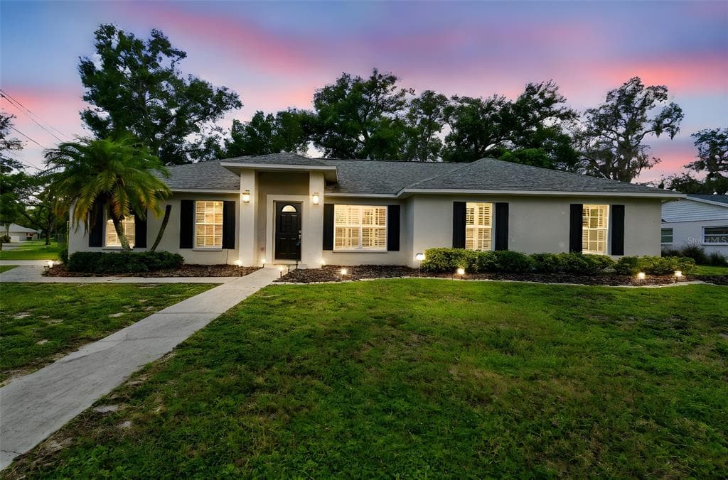 12008 N OREGON AVENUE TAMPA, FL 33612