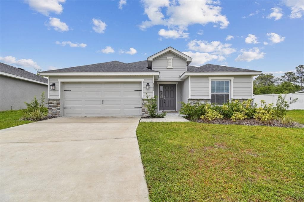 7164 TWISTING PINES LOOP ZEPHYRHILLS, FL 33541