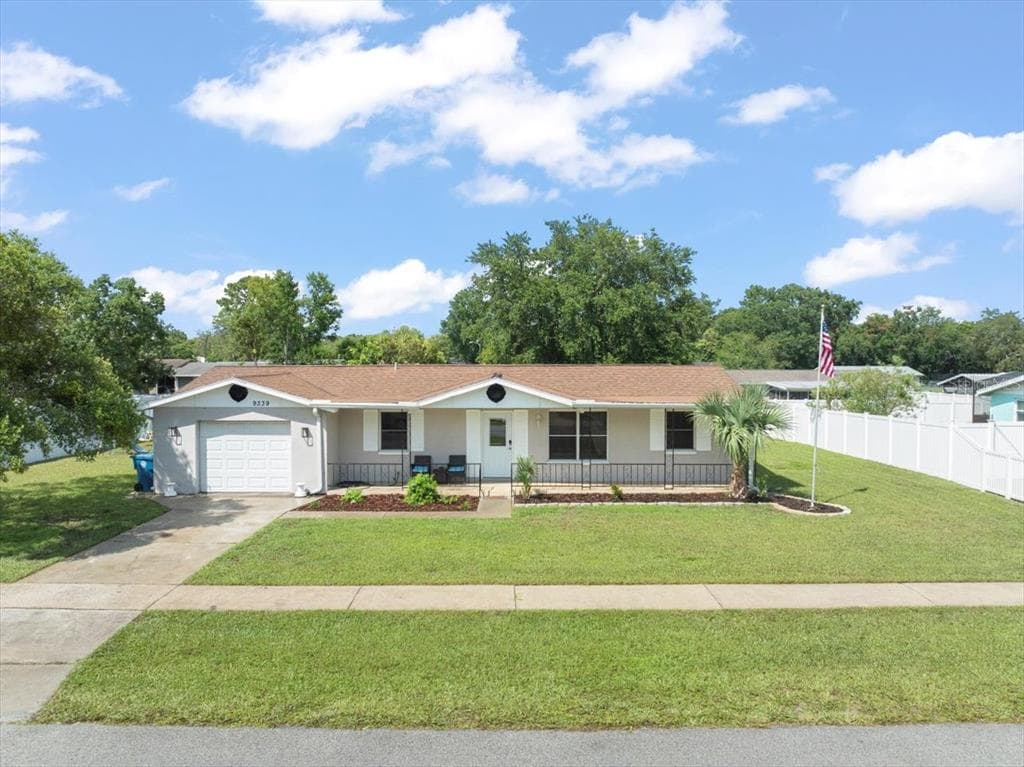 9339 MIRACLE DRIVE SPRING HILL, FL 34608