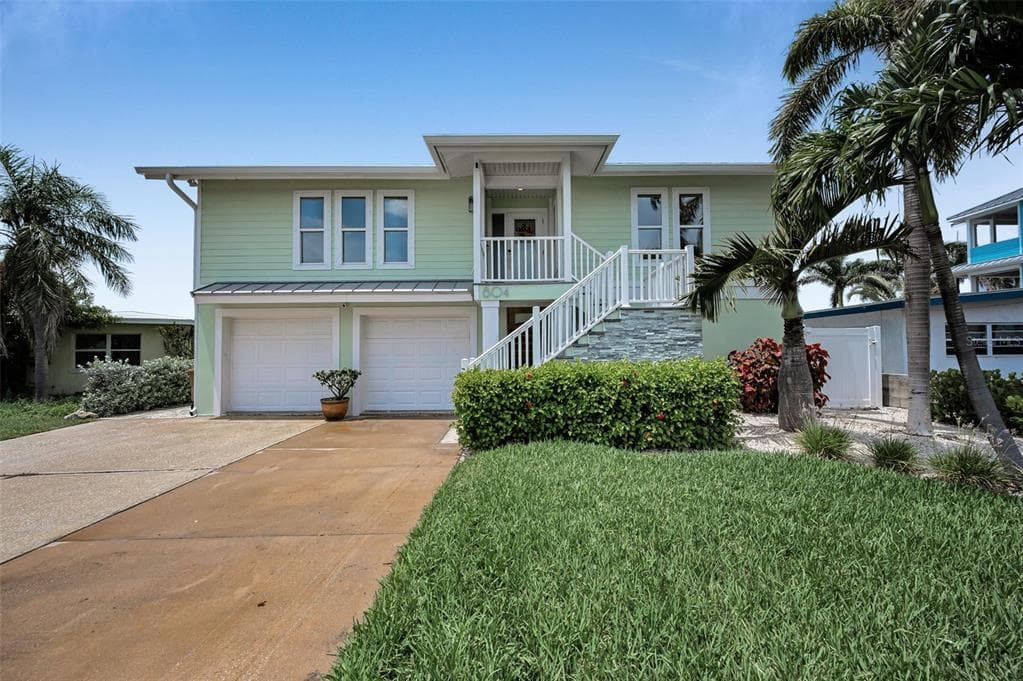 804 BAY POINT DRIVE MADEIRA BEACH, FL 33708