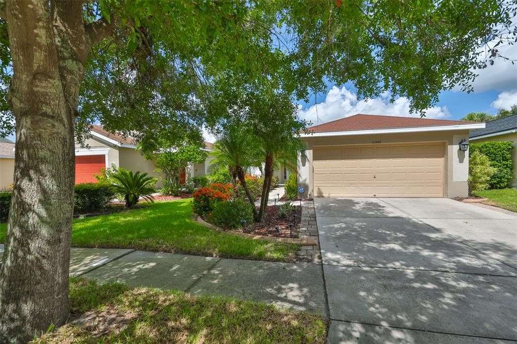 11546 CRESTLAKE VILLAGE DRIVE RIVERVIEW, FL 33569