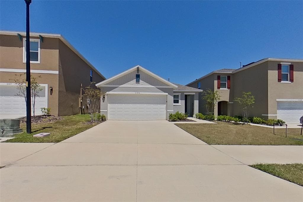 31973 KATELIN CIRCLE LEESBURG, FL 34748