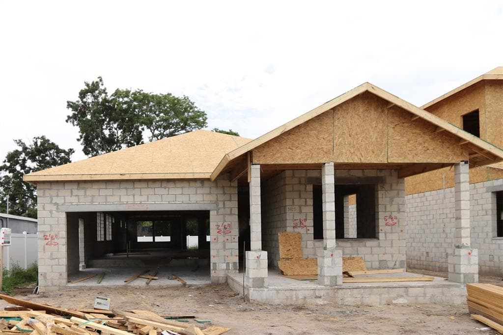 3925 39TH AVENUE N ST PETERSBURG, FL 33714