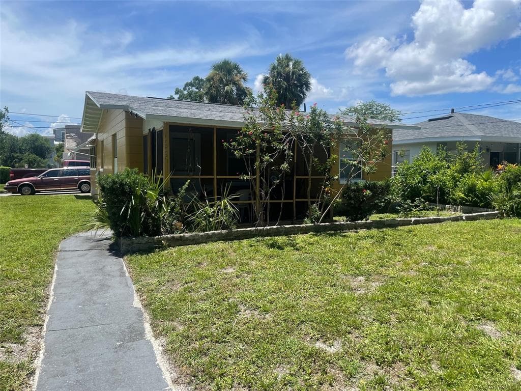 1502 W GRACE STREET TAMPA, FL 33607