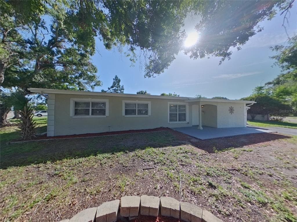 6193 39TH AVENUE N ST PETERSBURG, FL 33709