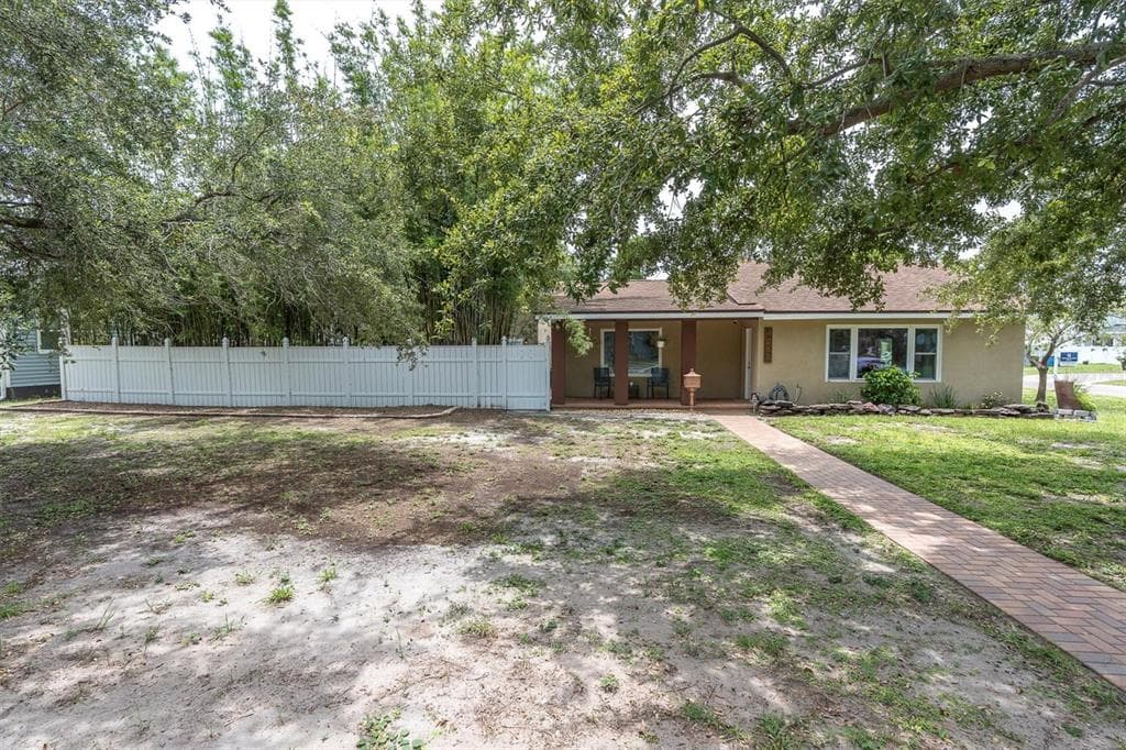 4062 9TH AVENUE N ST PETERSBURG, FL 33713