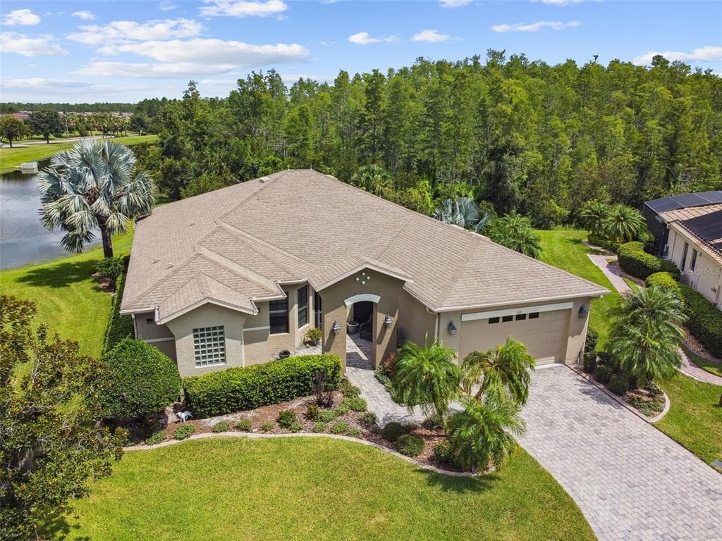 313 SANTA BARBARA LANE KISSIMMEE, FL 34759