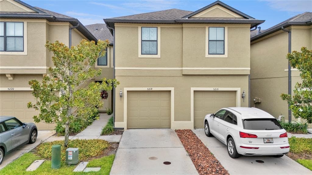 5218 BAY ISLE CIRCLE CLEARWATER, FL 33760