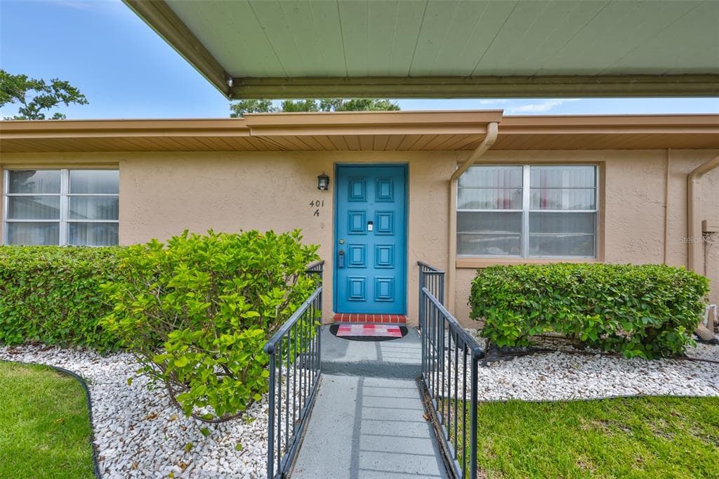 401 FELTHAM TRAIL UNIT A SUN CITY CENTER, FL 33573