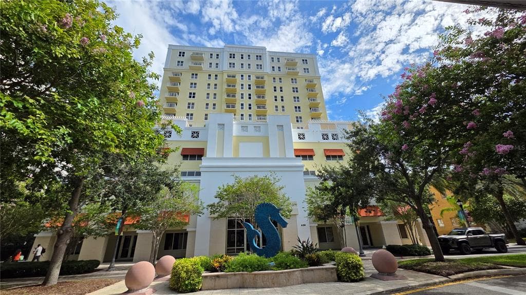 628 CLEVELAND STREET UNIT 710 CLEARWATER, FL 33755