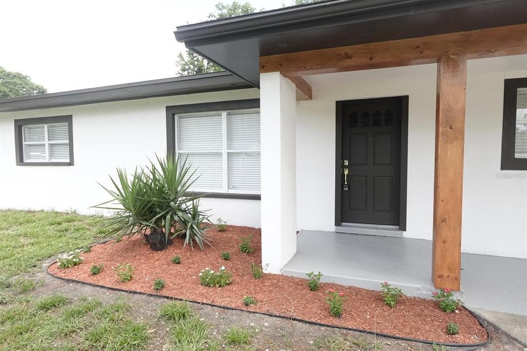 125 ARKWRIGHT DRIVE TAMPA, FL 33613