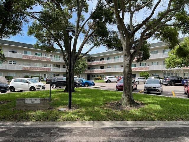 2426 PERSIAN DRIVE UNIT 62 CLEARWATER, FL 33763