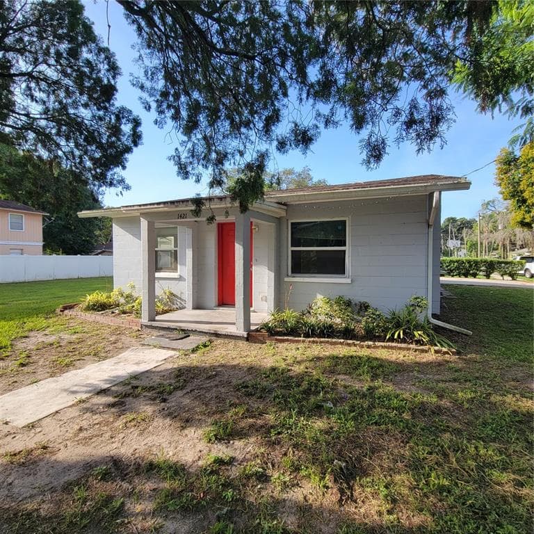 1421 E ANNIE STREET TAMPA, FL 33612