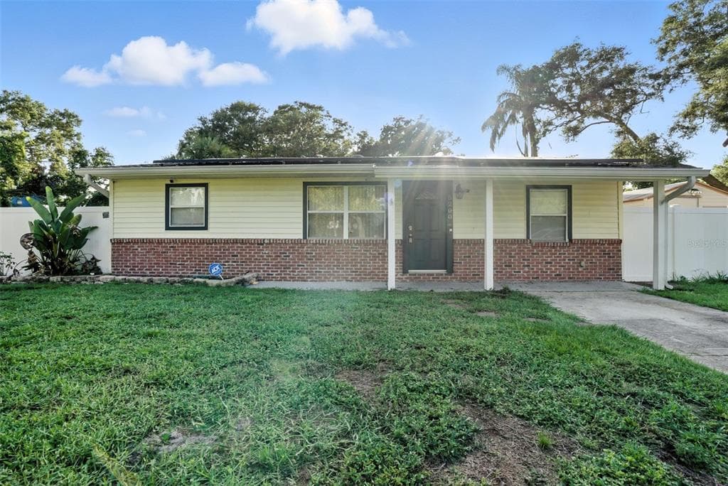 5200 71ST WAY N ST PETERSBURG, FL 33709