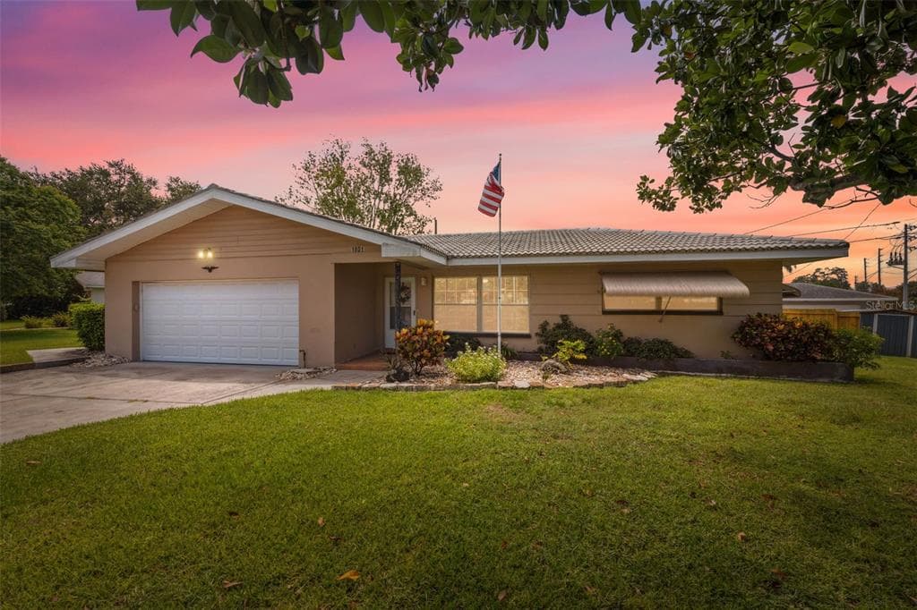 1801 REDCOAT LANE CLEARWATER, FL 33764