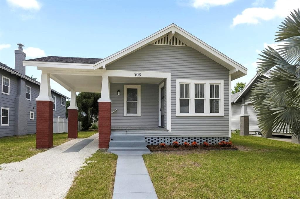 703 E FLORA STREET TAMPA, FL 33604