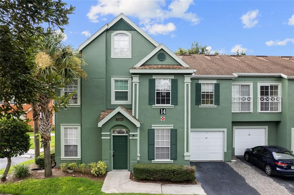 9268 LAKE CHASE ISLAND WAY TAMPA, FL 33626