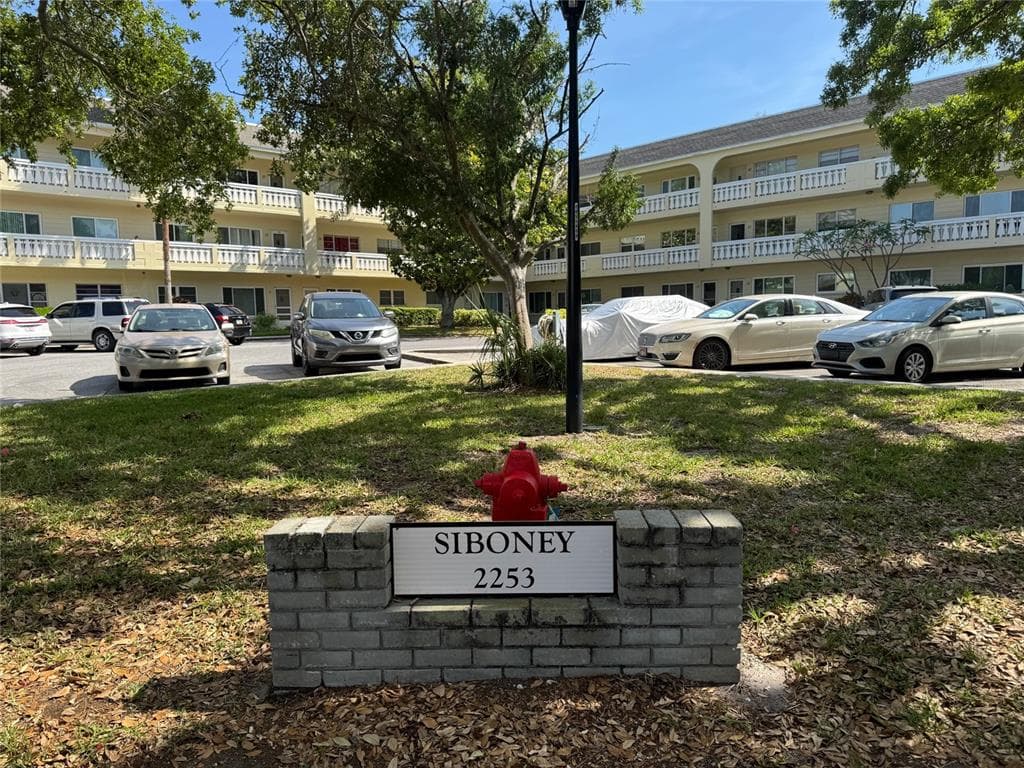 2253 NORWEGIAN DRIVE UNIT 63 CLEARWATER, FL 33763