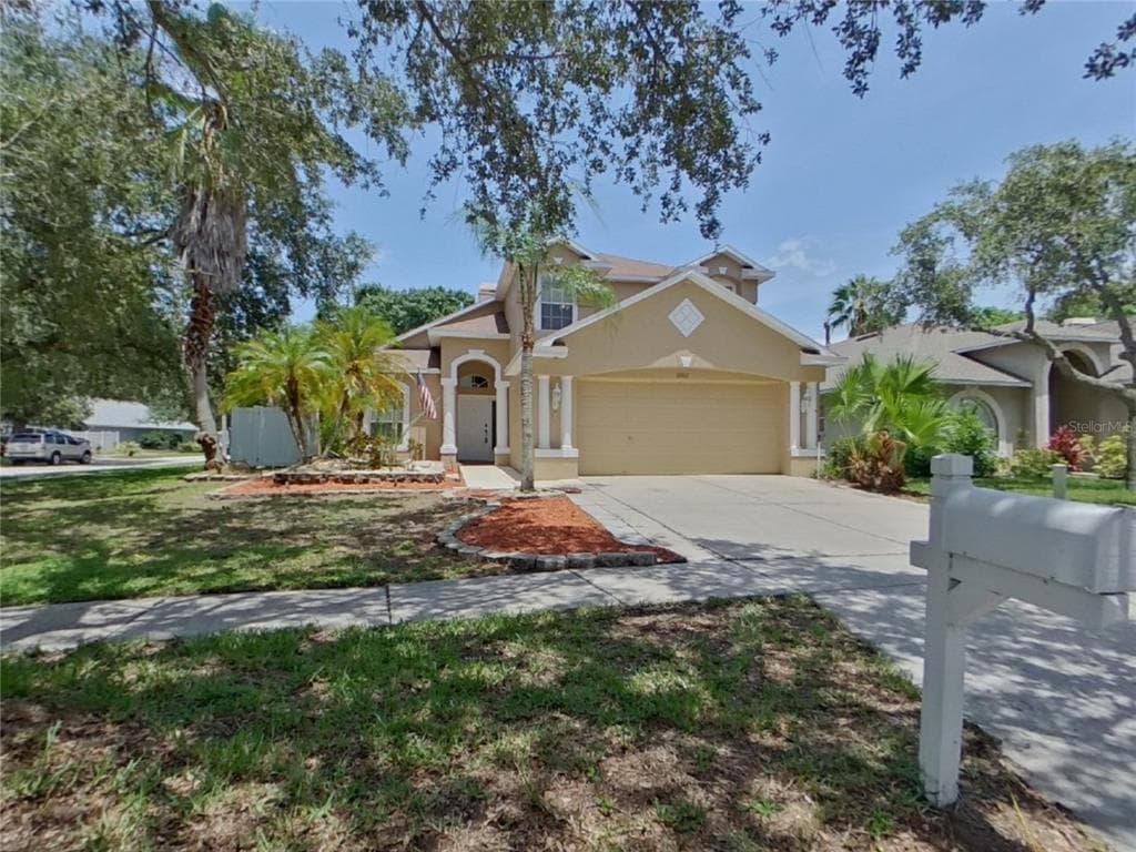 3902 BELLEWATER BOULEVARD RIVERVIEW, FL 33578