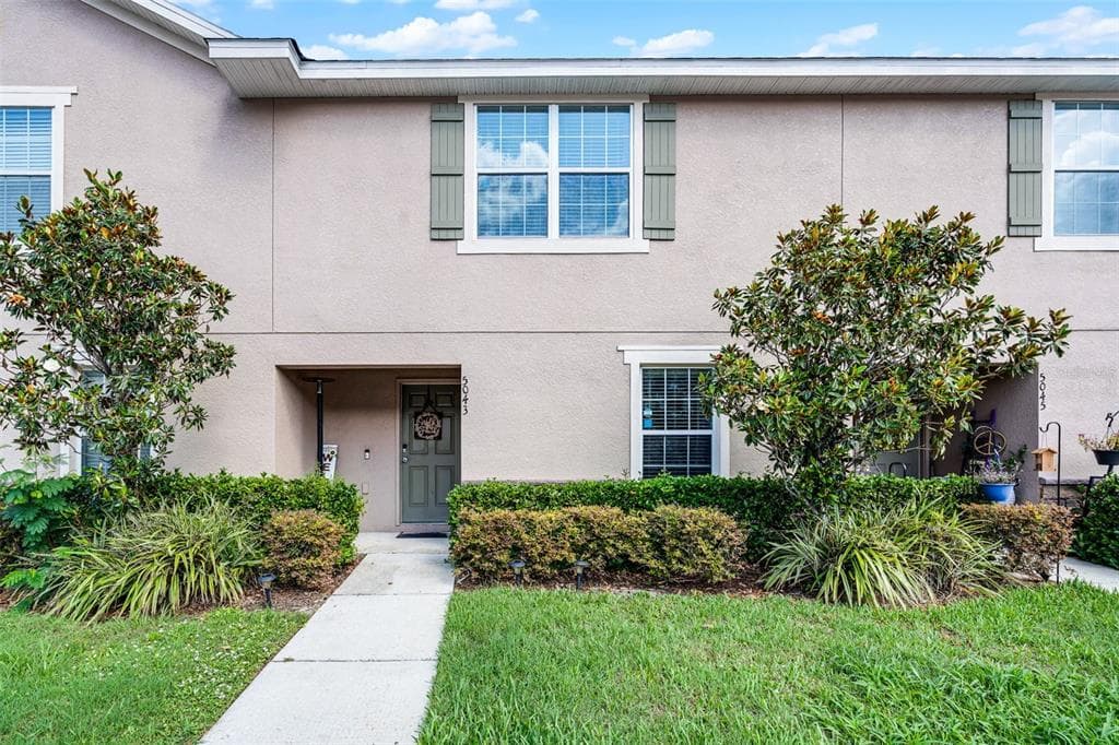 5043 CACTUS NEEDLE LANE WESLEY CHAPEL, FL 33544