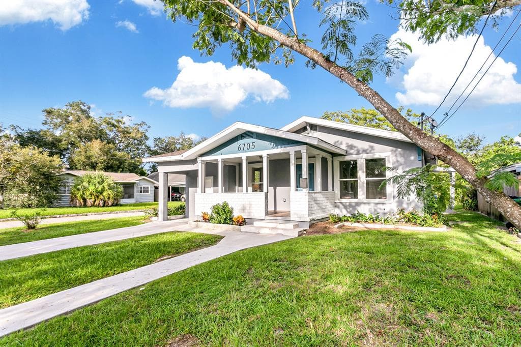 6705 N BRANCH AVENUE UNIT A TAMPA, FL 33604