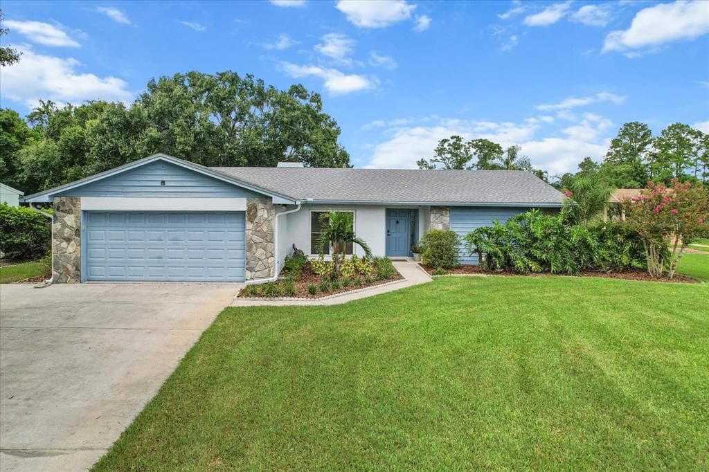 18645 SAN RIO CIRCLE LUTZ, FL 33549