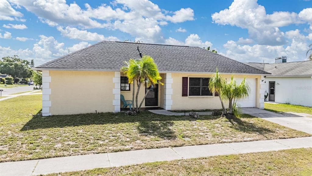 1338 PERSIMMON DRIVE HOLIDAY, FL 34691