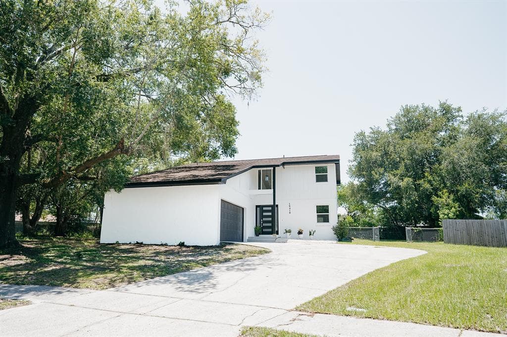 18410 STERLING SILVER CIRCLE LUTZ, FL 33549