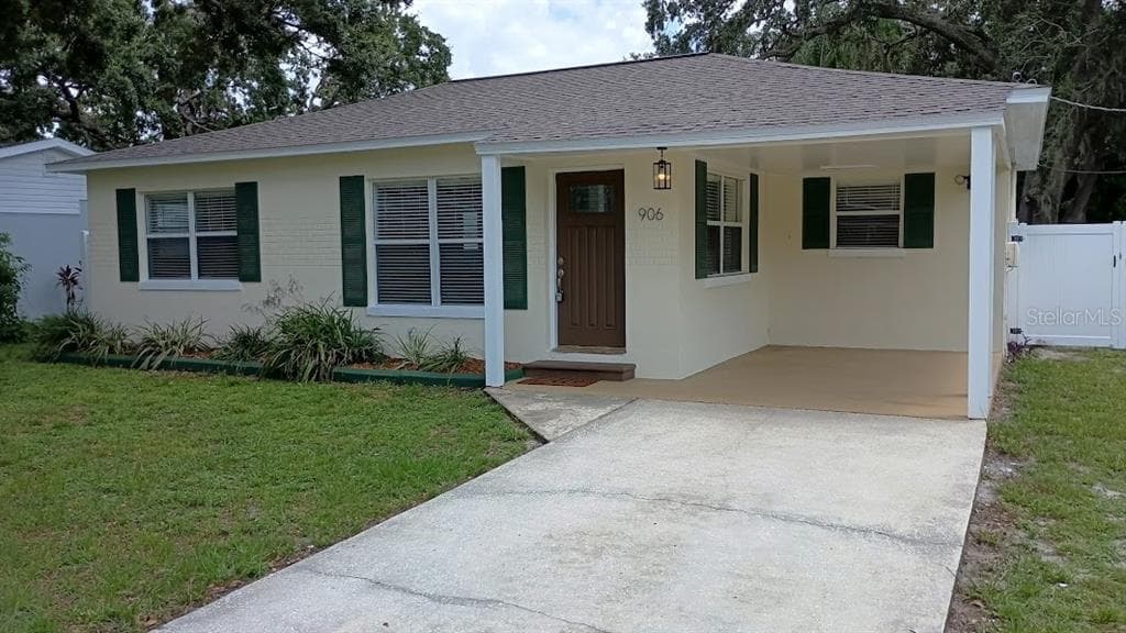906 W IDLEWILD AVENUE TAMPA, FL 33604