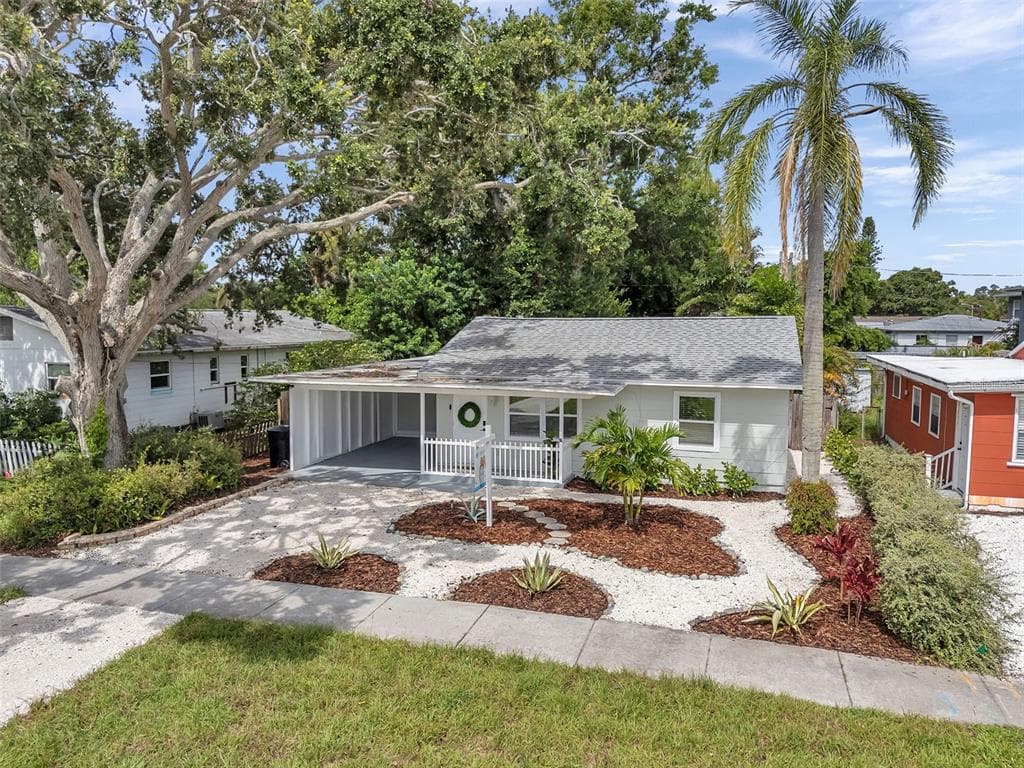 1113 55TH STREET S GULFPORT, FL 33707